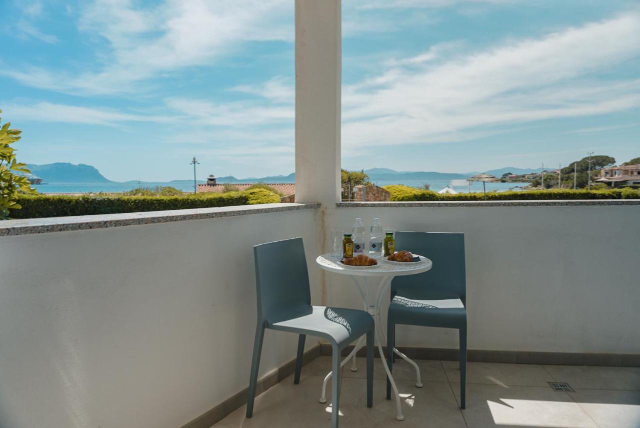 Rooms, Affittacamere Maksim Golfo Aranci Exterior foto