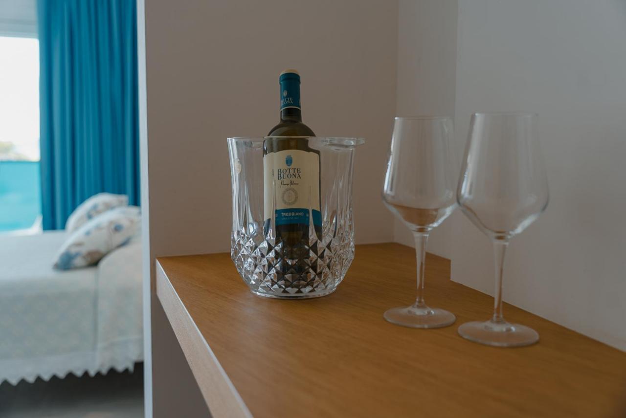 Rooms, Affittacamere Maksim Golfo Aranci Exterior foto